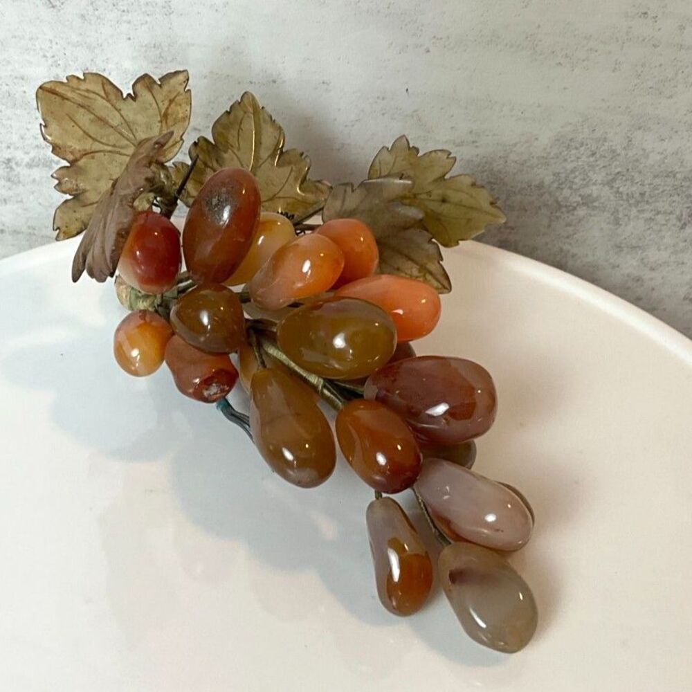 Jade grape cluster amber colored MCM Vintage - Picture 2 of 4